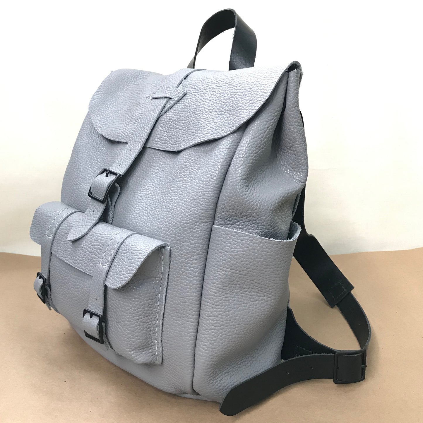 The Essentials Backpack - Grey