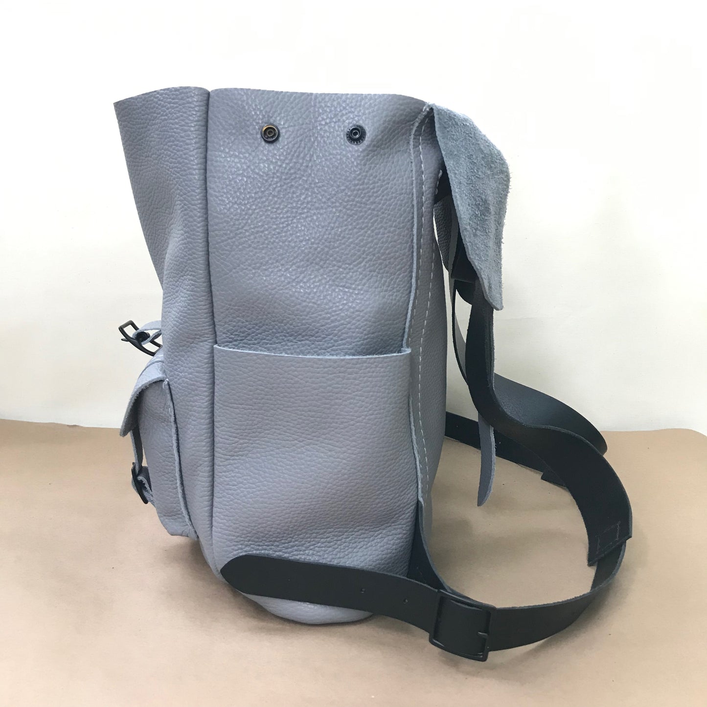 The Essentials Backpack - Grey